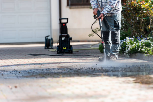 Best Affordable Power Washing  in Altoona, WI