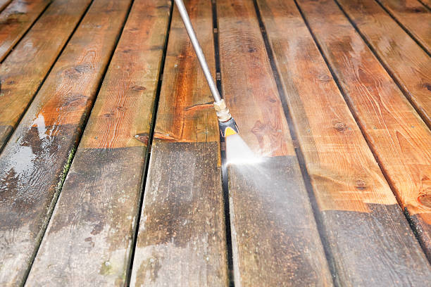 Best Commercial Pressure Washing  in Altoona, WI